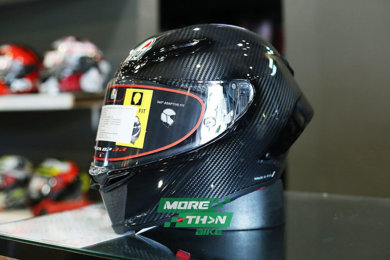 AGV_PISTA_GP_RR_ GLOSSY_ CARBON_1