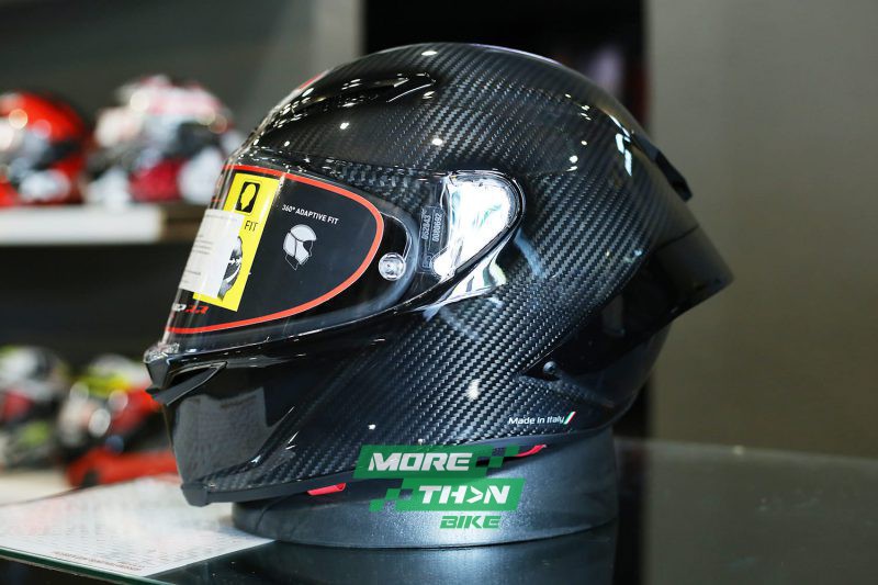 AGV_PISTA_GP_RR_ GLOSSY_ CARBON_2