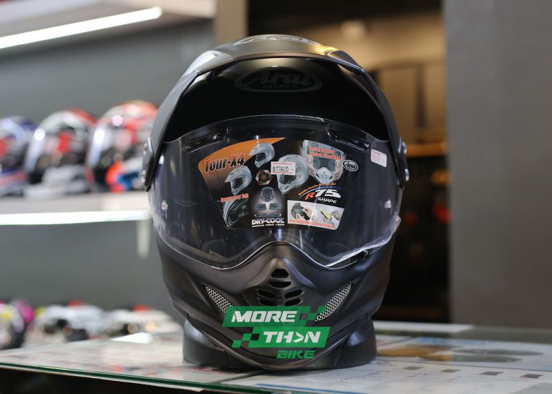 ARAI-TOUR-X4-BLACK-FROST-02