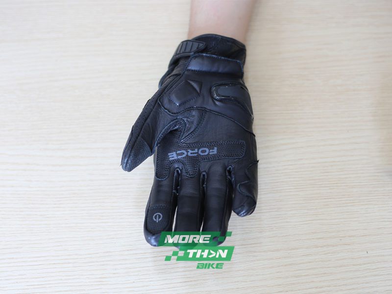 FORCE-GARYE-GLOVES-05