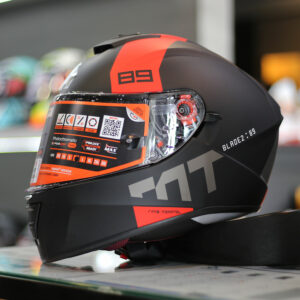 หมวกกันน็อค MT รุ่น BLADE 2 SV 89 Matt Red