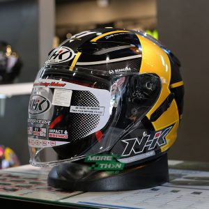 หมวกกันน็อค NHK รุ่น R1 Napoleon Black/Gold