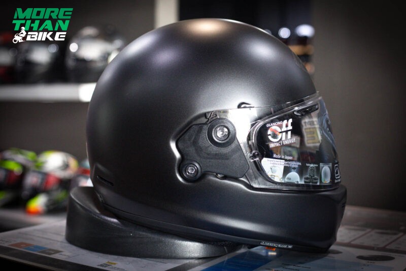 arai-concept-xe-black-frost-1-4