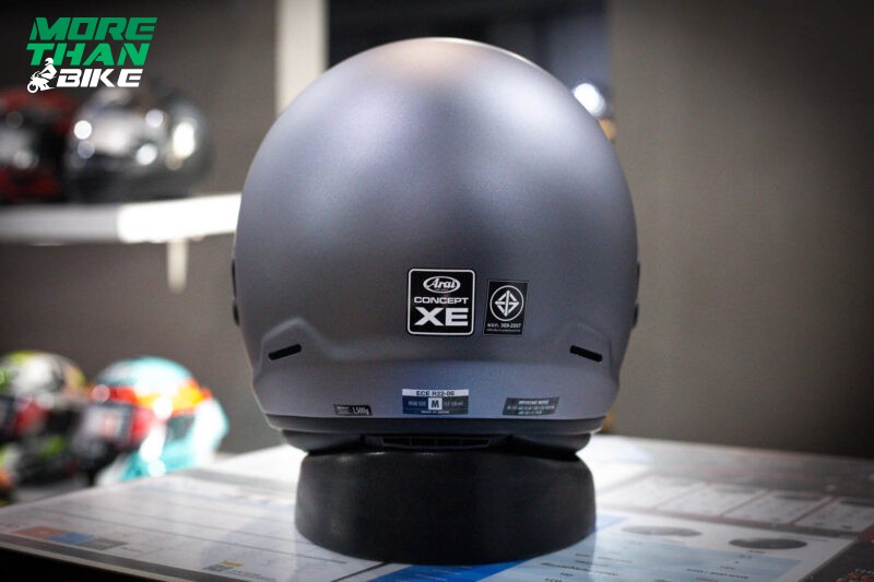 arai-concept-xe-platinum-grey-frost-1-5 arai-concept-xe-platinum-grey-frost-1-5