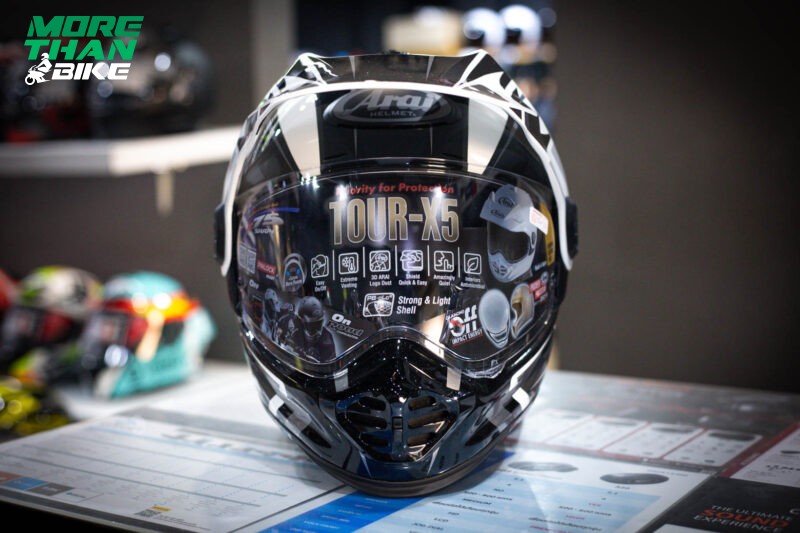 arai-tour-x5-discovery-white-1-3