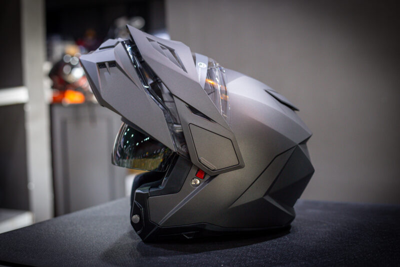 hjc-i80-semi-flat-titanium-1-6
