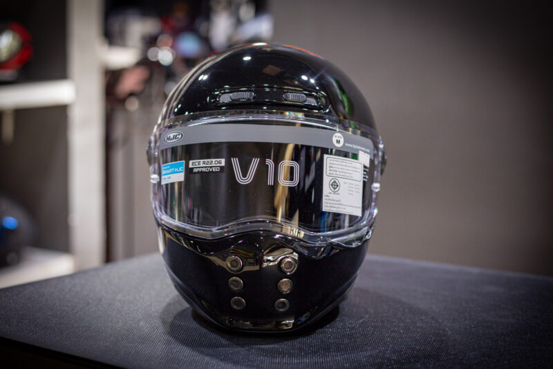 hjc-v10-black-1-3