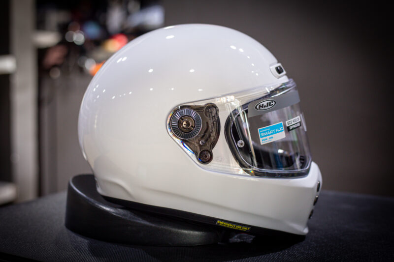 hjc-v10-white-1-4