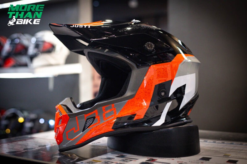just1-j38-korner-orange-black-gloss-1