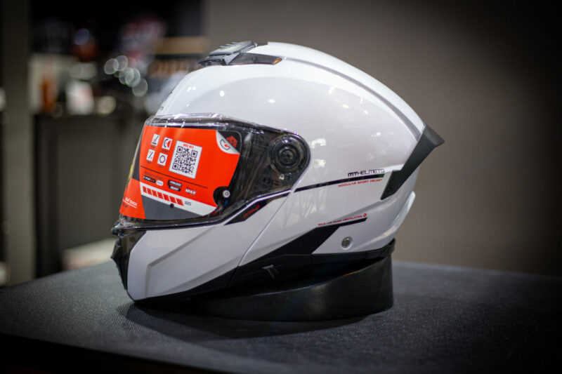 mt-atom2-sv-white-1