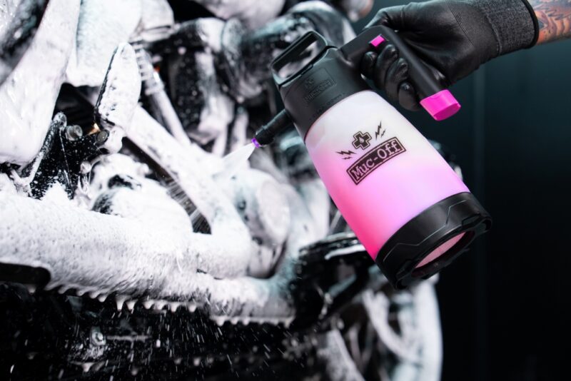 muc-off-foam-sprayer-kit-12