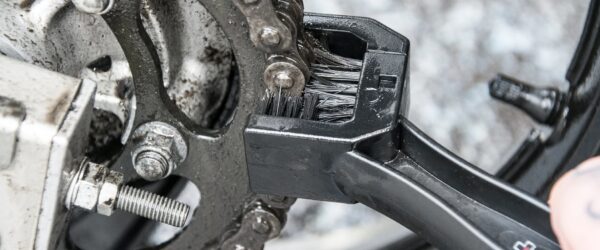 muc-off-motorcycle-chain-brush-2-600x250 muc-off-motorcycle-chain-brush-2-600x250