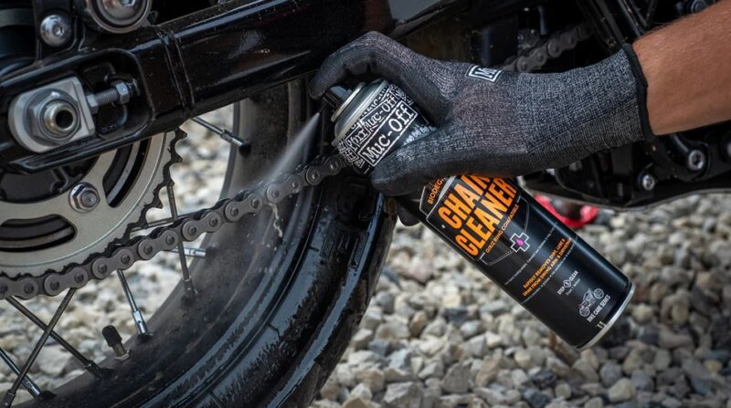 muc-off-motorcycle-chain-cleaner-3 muc-off-motorcycle-chain-cleaner-3