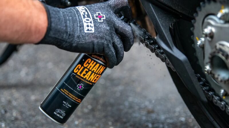 muc-off-motorcycle-chain-cleaner-4 muc-off-motorcycle-chain-cleaner-4