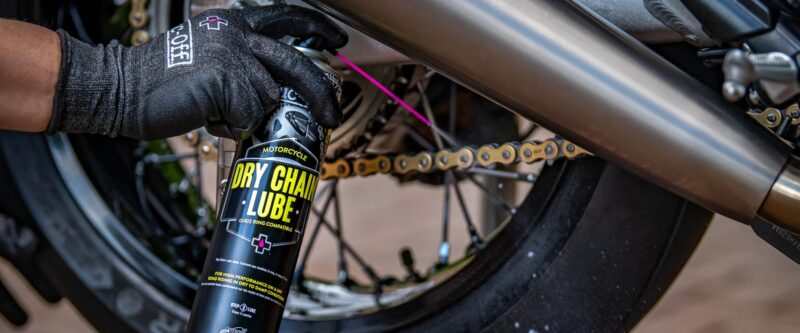 muc-off-motorcycle-dry-weather-chain-lube-2 muc-off-motorcycle-dry-weather-chain-lube-2