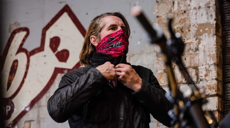 muc-off-winter-gaiter-pink-punk-4 muc-off-winter-gaiter-pink-punk-4