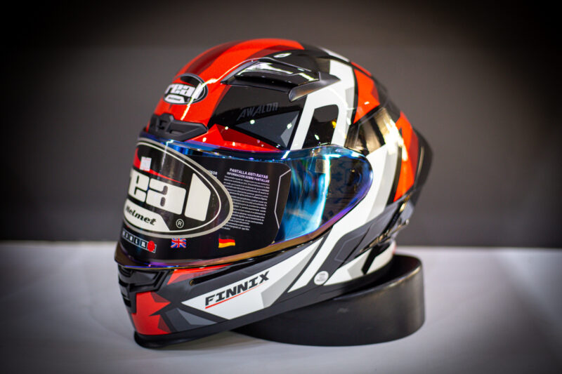 real-finnix-awalon-black-red-white-1
