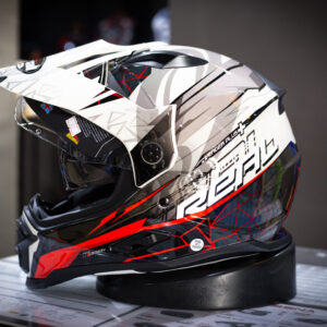 หมวกกันน็อคReal รุ่น Venger Plus ลาย Impact Black/Gray