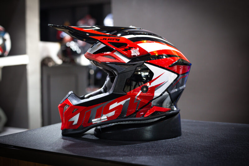 shark-j39-revo-red-black-gloss-1