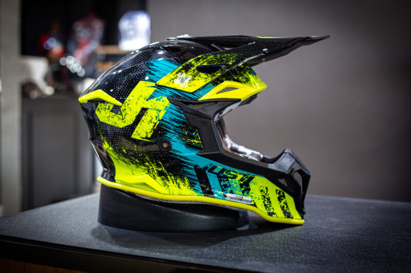 shark-j39-storm-black-yellow-fluo-blue-gloss-1-3