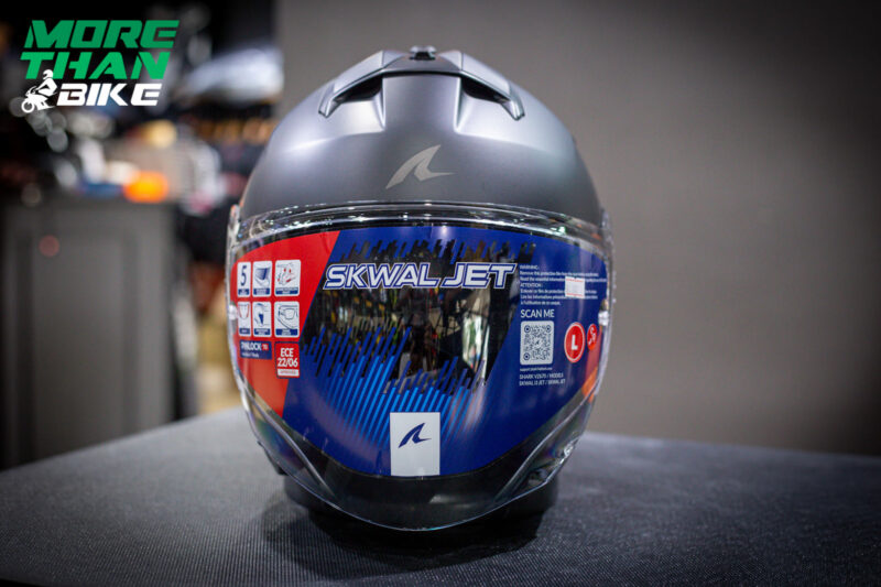 shark-skwal-jet-dark-shadow-mat-1-3