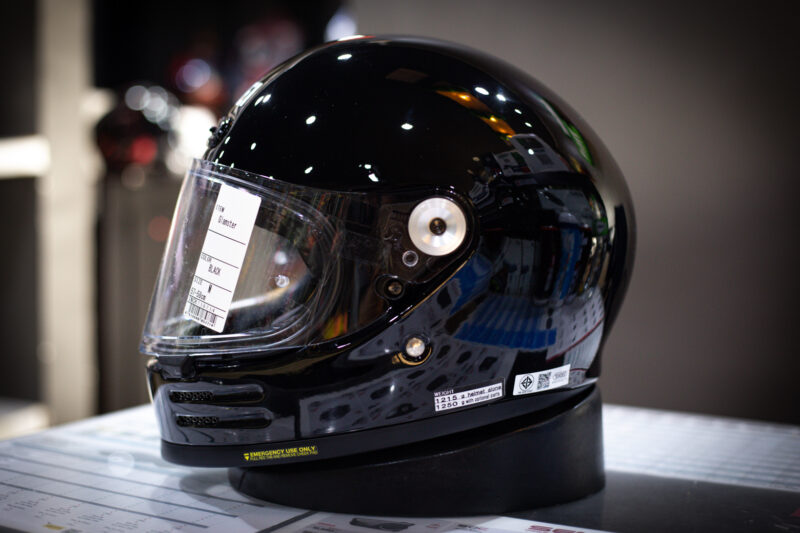 shoei-glamster-basalt-black-1