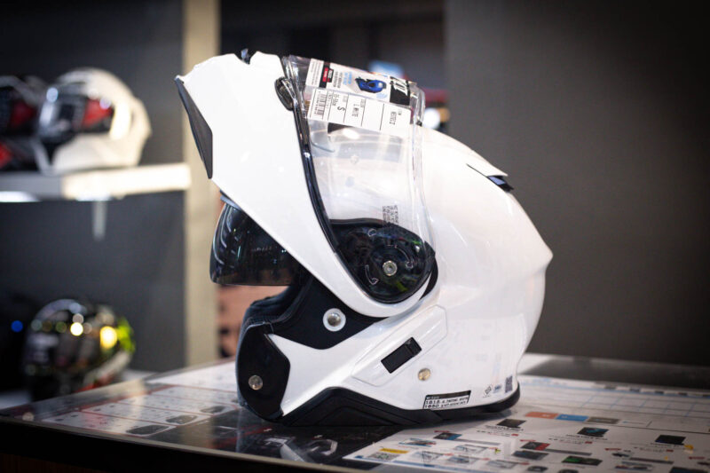 shoei-neotec2-white-2