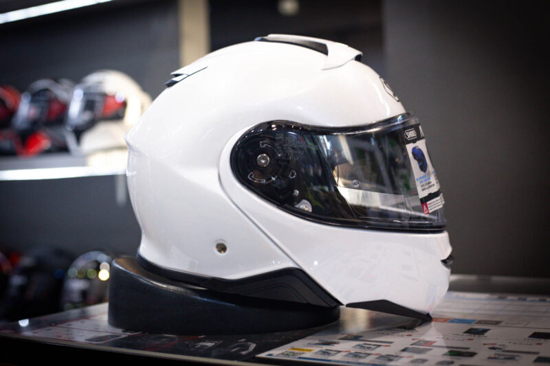 shoei-neotec2-white-5