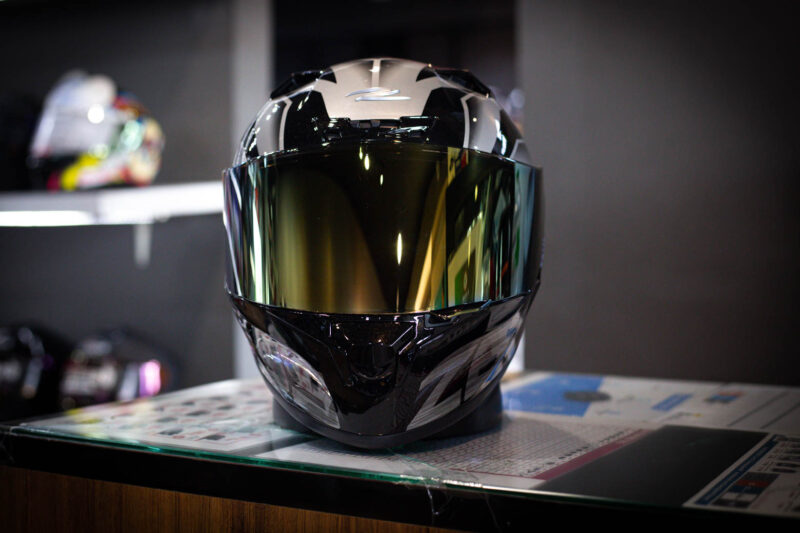 zeus-zs-826-black-silver-3