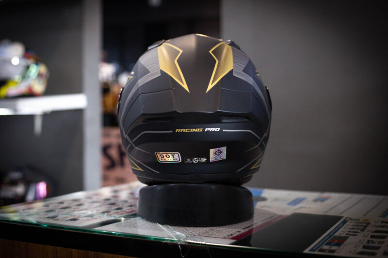 zeus-zs-826--matt-black-gold-5